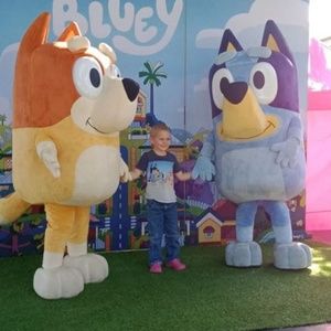 Meet your Posher, Mackayde